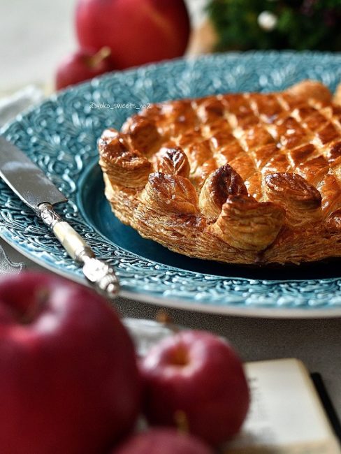 直径32cmの大きなレースプレート