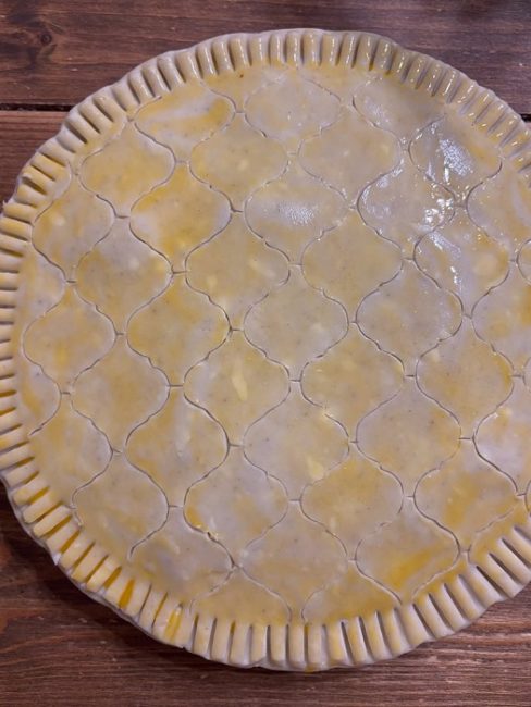 モロッカンタイル風の模様を施したラフランスのパイ