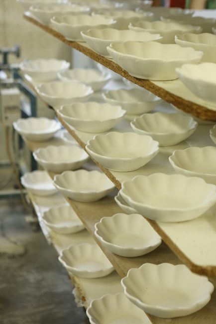 ポルトガル職人によるハンドメイドのマテュースの陶器