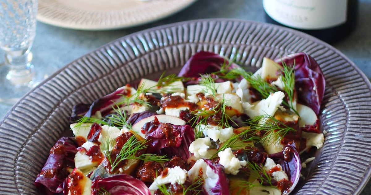 サラダを引き立てる食器で華やかクリスマス！北欧の大皿